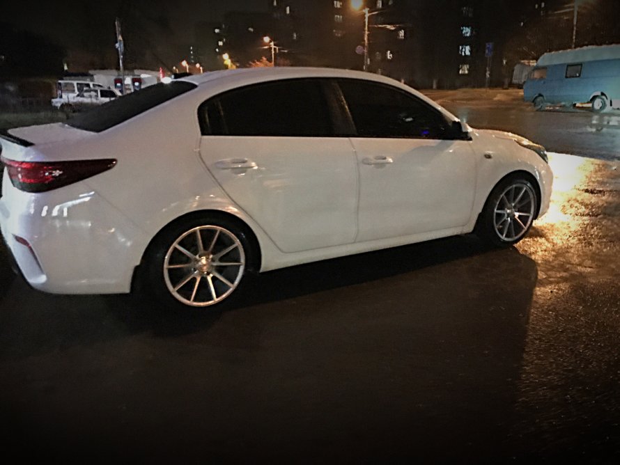 Kia Rio на 17 дисках