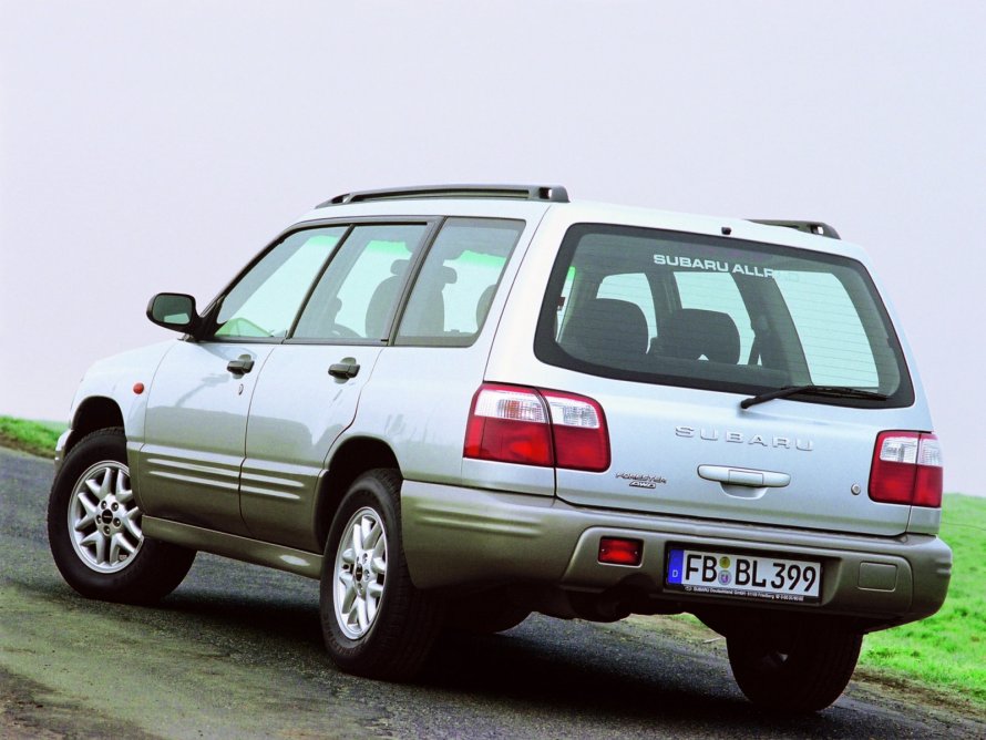 Subaru Forester SF 2000