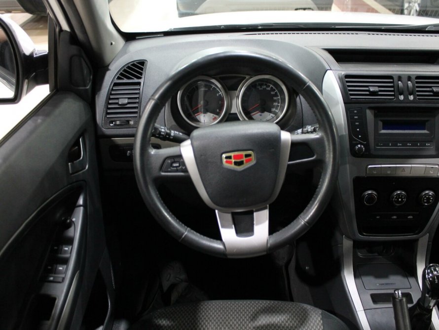 Geely Emgrand ec7