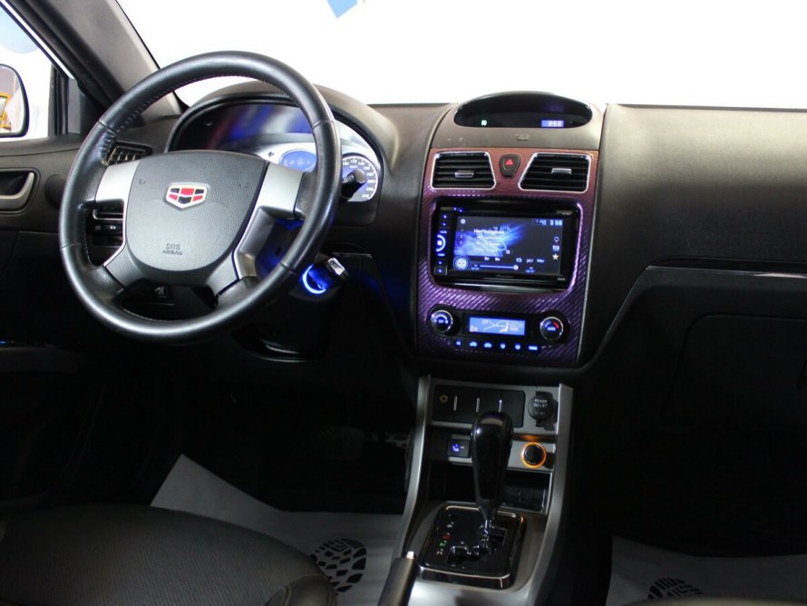 Geely Emgrand ec7 2020