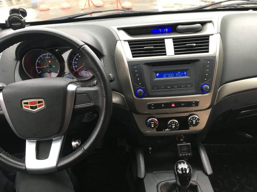 Geely Emgrand х7