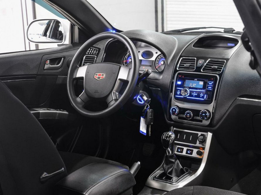 Geely Emgrand ec7 салон