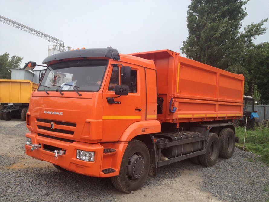 КАМАЗ 55 111 самосвал