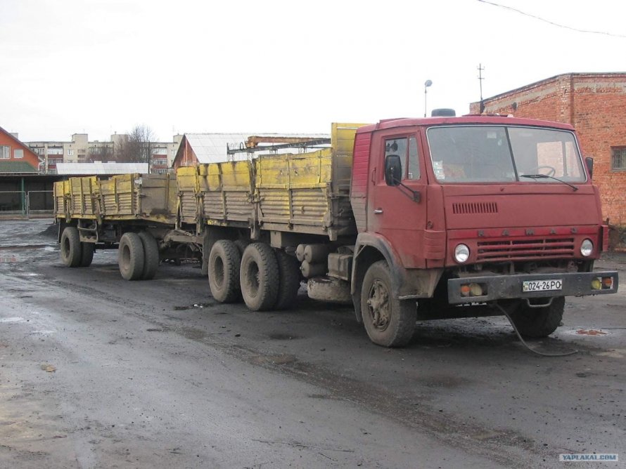 КАМАЗ 5320 С бортовым полуприцепом
