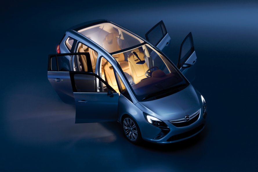 Opel Zafira Tourer голубой