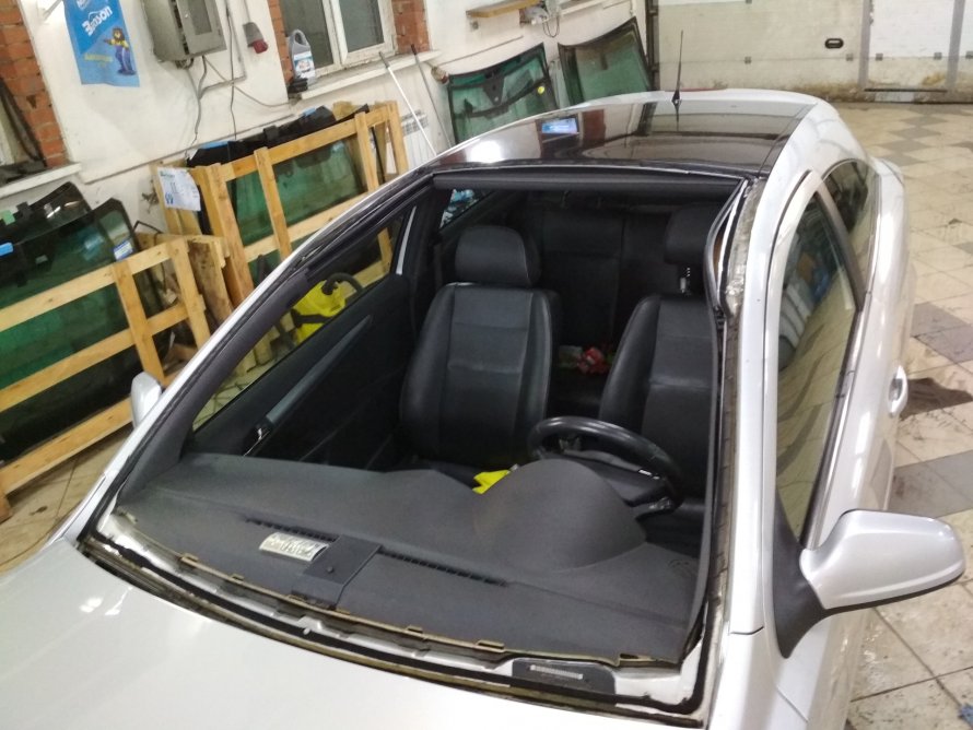 Opel Astra h с панорамным стеклом