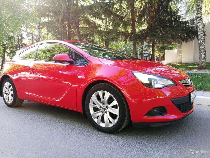 Opel Astra GTC 2012