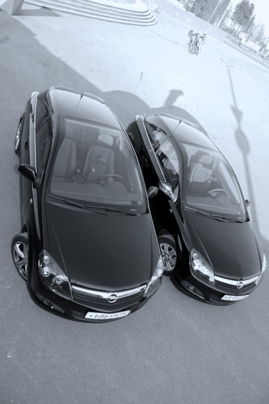 Opel Astra GTC С панорамной крышей