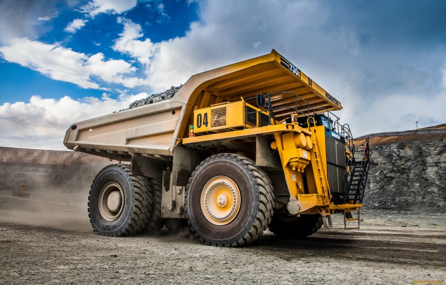 Карьерный самосвал Комацу hd730e