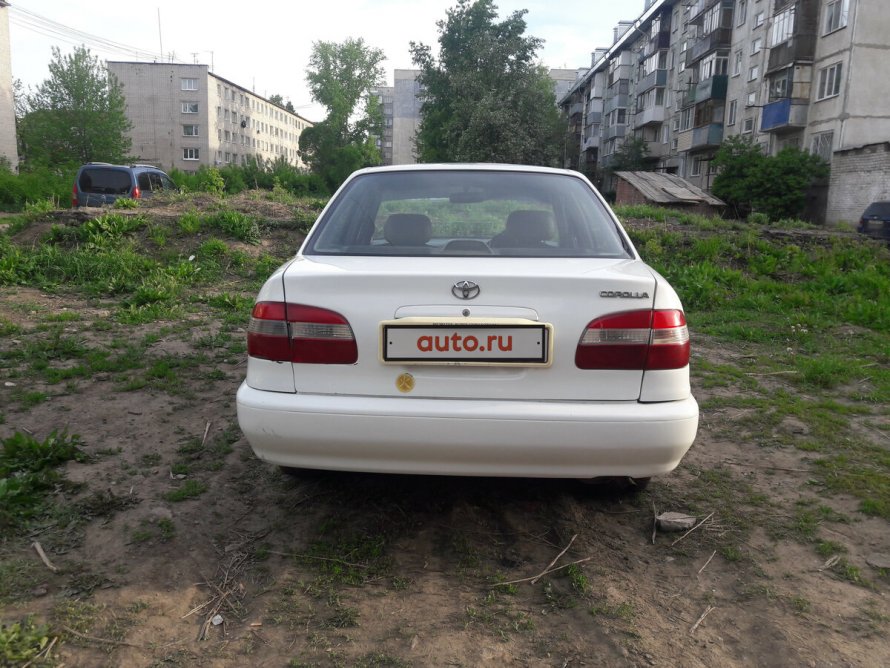 Toyota Corolla 1999 год