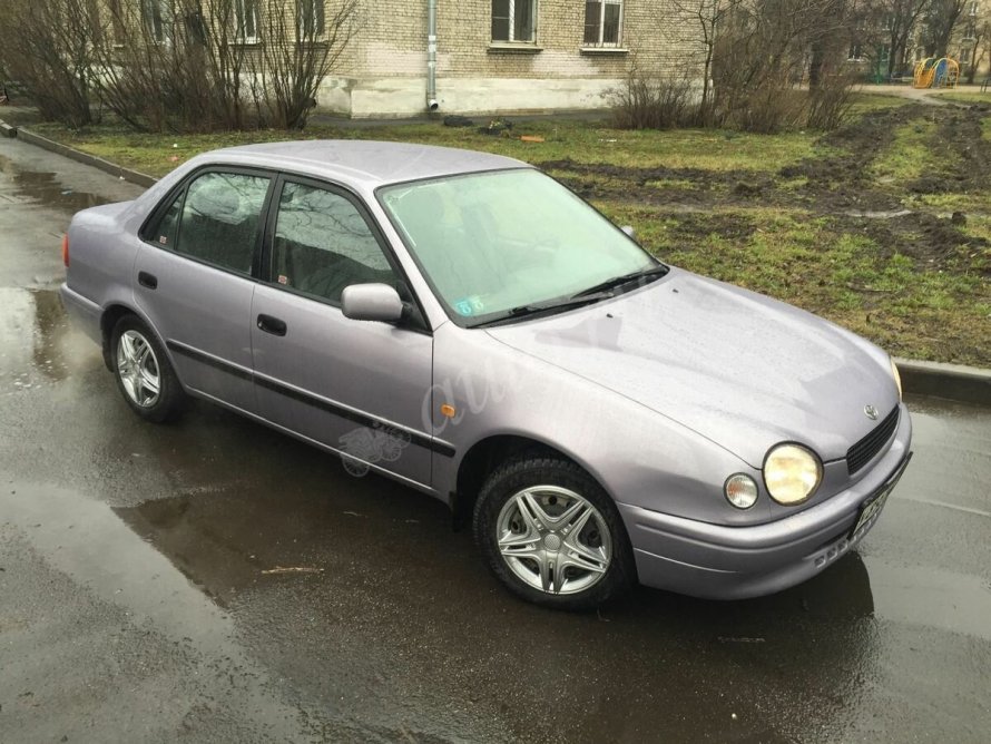Toyota Corolla e110 хэтчбек