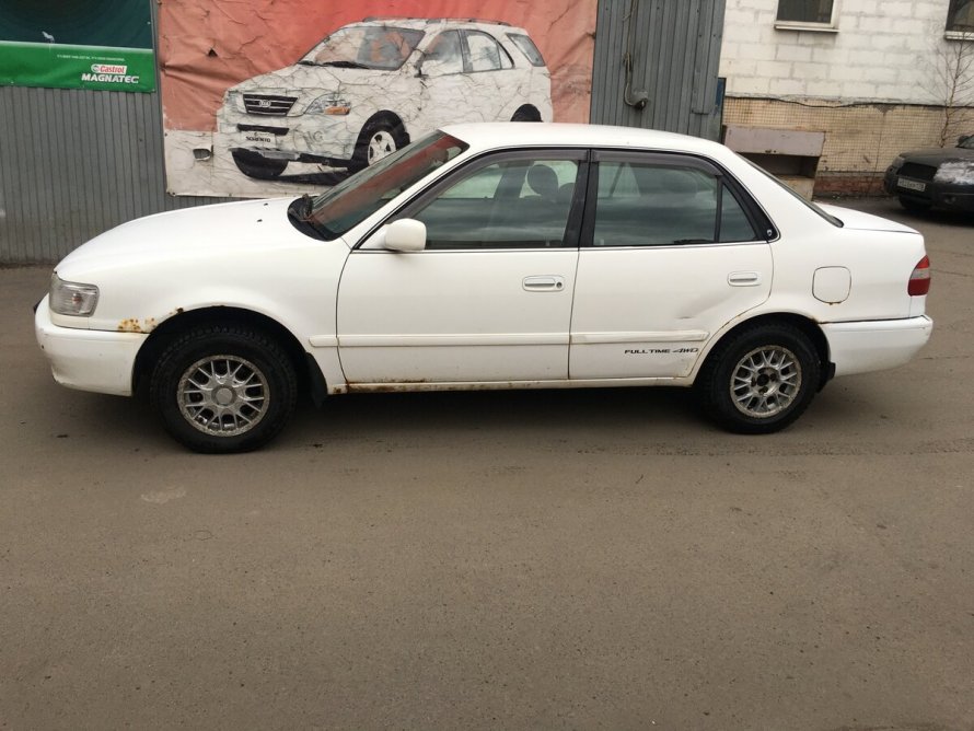Toyota Corolla 2000 e110