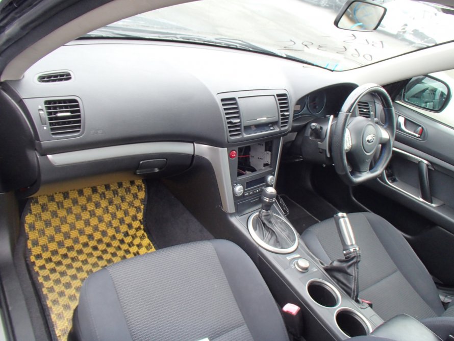 Subaru Legacy bl5 салон