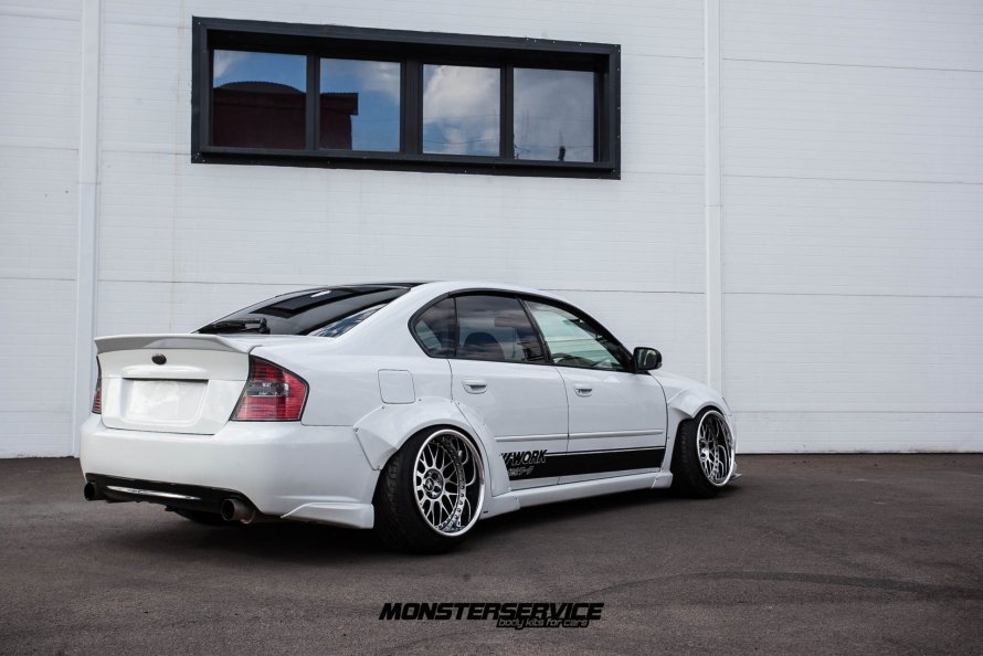 Subaru Legacy b4 bl5