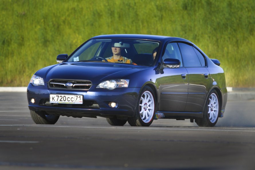 Subaru b3 2008