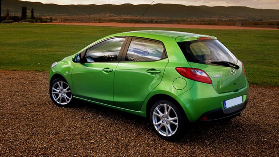 Mazda 2 Green