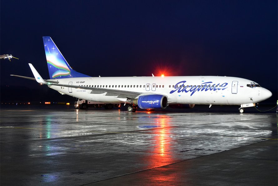 Авиакомпания Якутия Boeing 737-86n