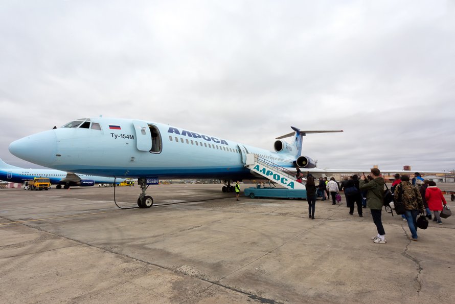 Авиакомпания АЛРОСА ту 154