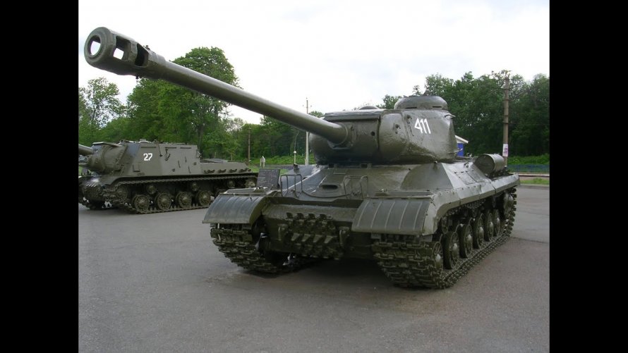 Советский танк ИС 1