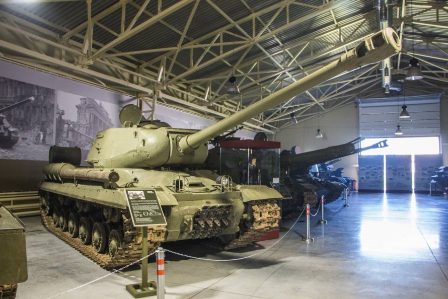 Вооружение ИС-2
