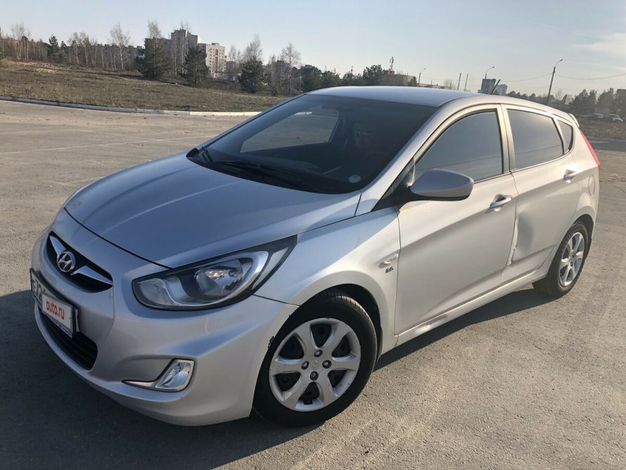 Hyundai Solaris i 2011