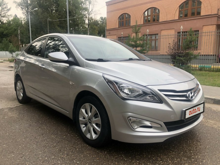 Hyundai Solaris 2018 серебристый