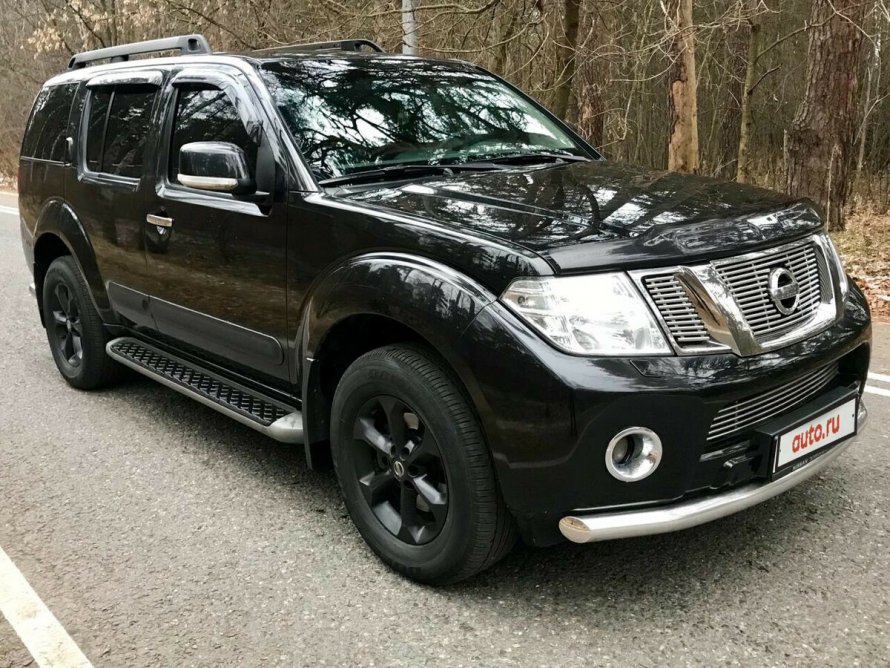 Nissan Pathfinder 2010 Black