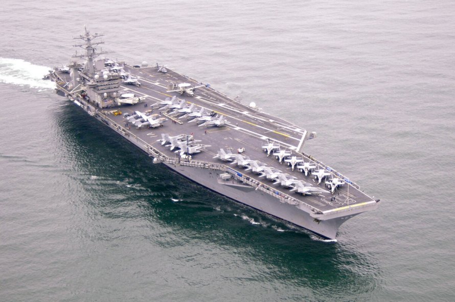 Авианосец USS Nimitz