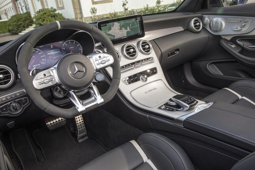 Mercedes-Benz c63 AMG салон