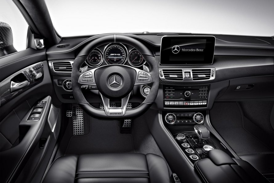 Mercedes Benz CLS 63 AMG салон