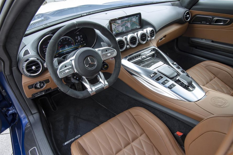 Мерседес-Бенц AMG gt 2020