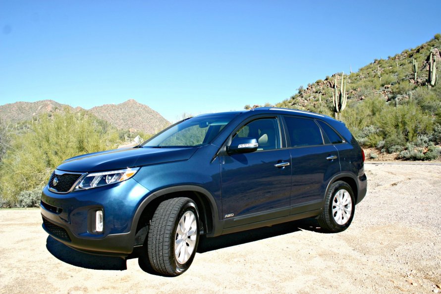 Kia Sorento 2021 мокрый асфальт