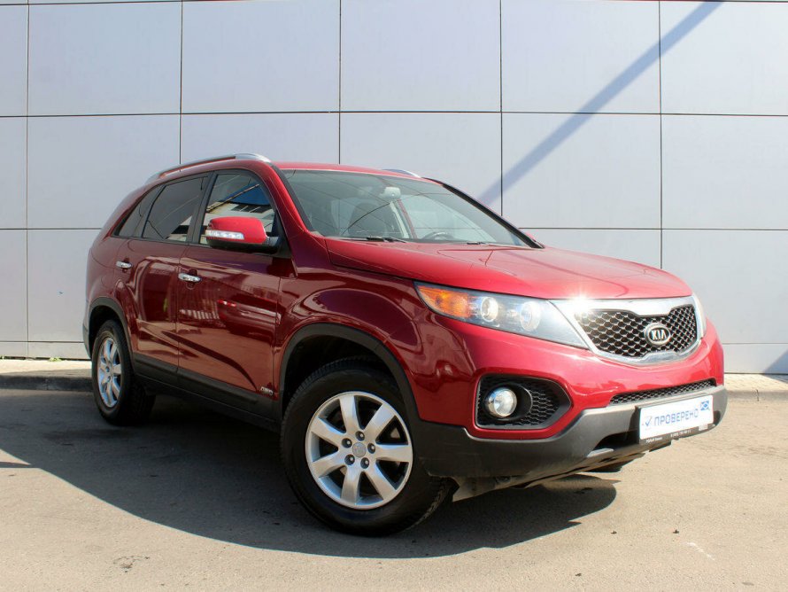 Kia Sorento 2 красный
