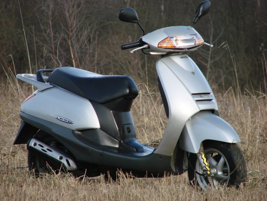 Honda lead 50