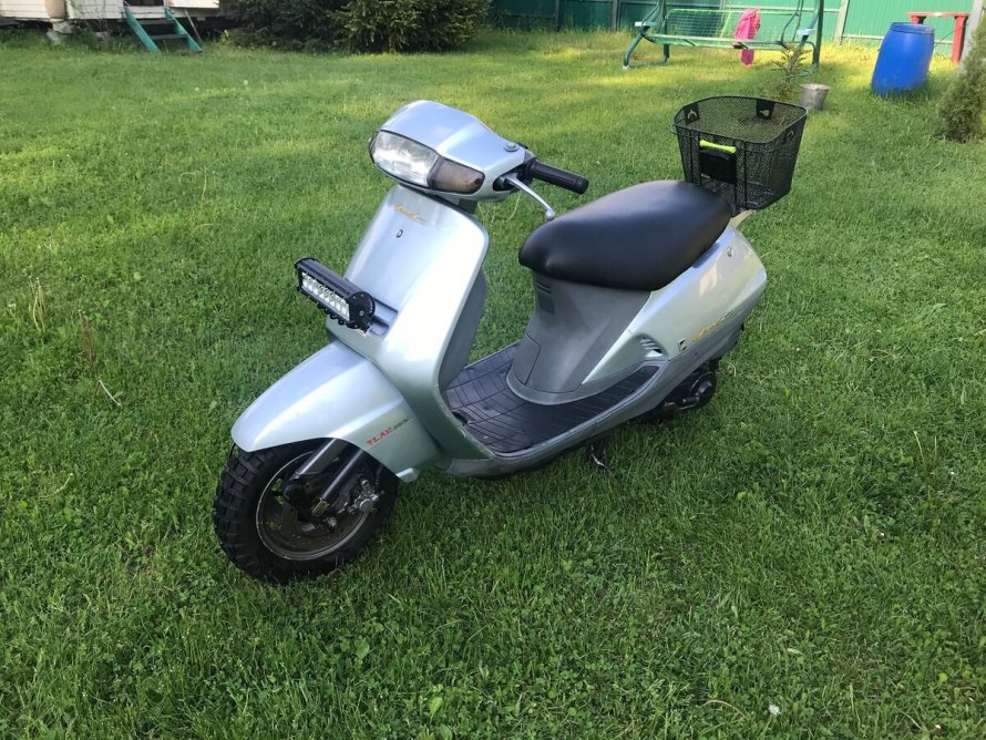 Honda lead r 50