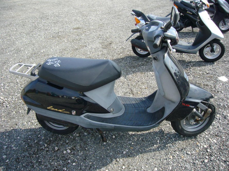 Honda lead 50