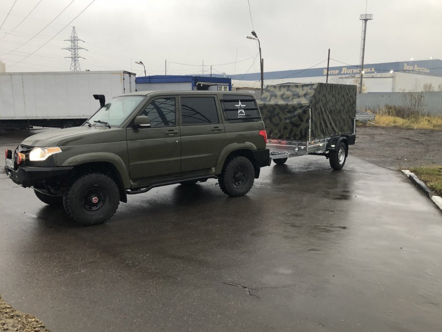 УАЗ Патриот с внедорожным прицепом