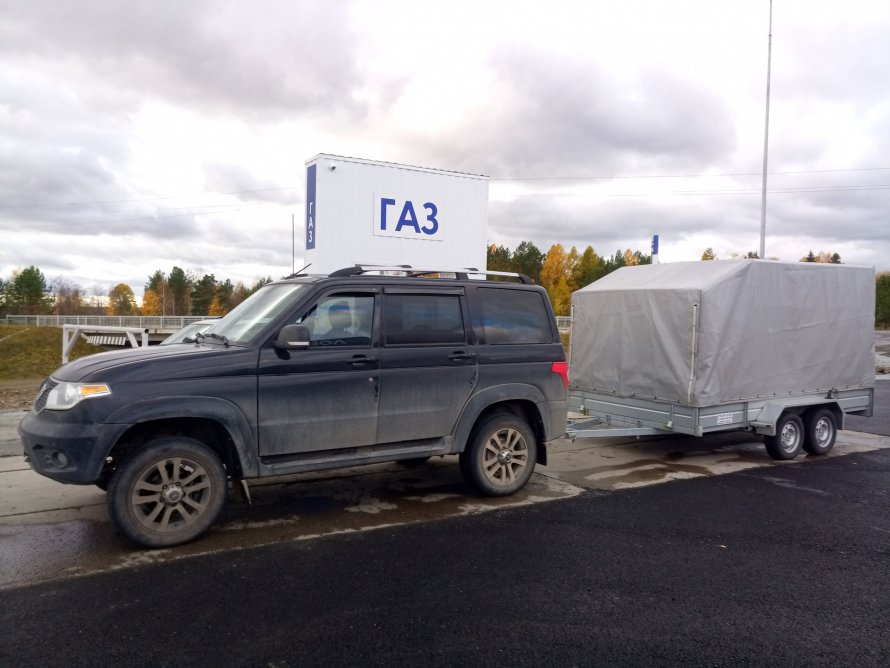 UAZ Pickup с прицепом