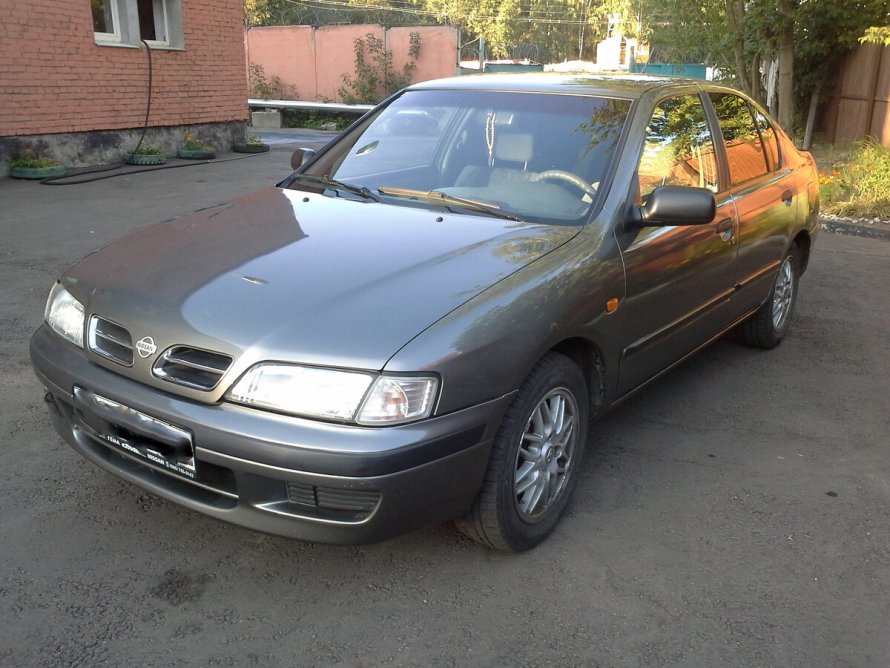 Nissan primera 1997 серый