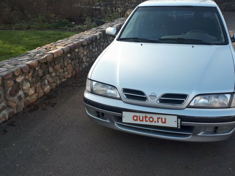 Nissan primera II (p11)1997