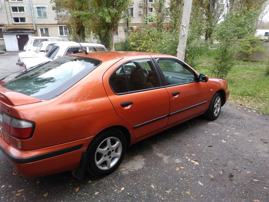 Nissan primera II (p11)1997