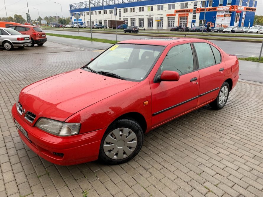 Nissan primera p11 красный