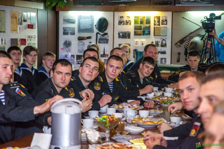 Экипаж подводной лодки Великий Новгород