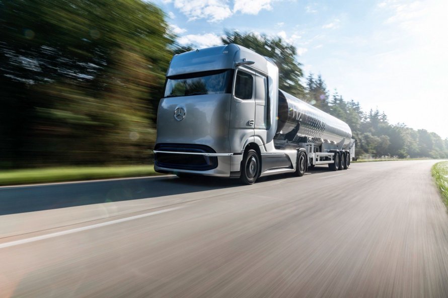 Mercedes Benz Actros 2025