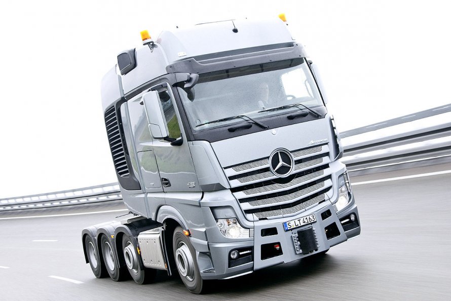 Mercedes-Benz Actros 4163
