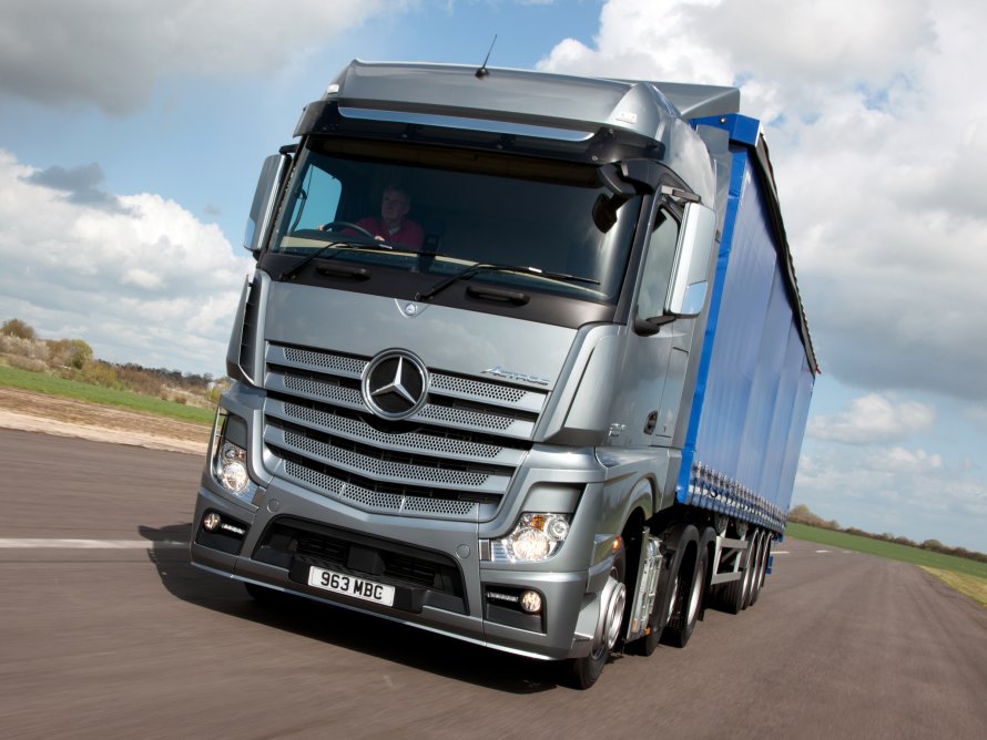 Mercedes-Benz Actros 2545