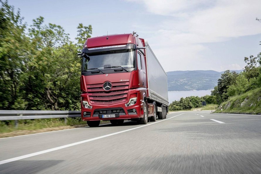 Mercedes-Benz Actros Trucks 2018