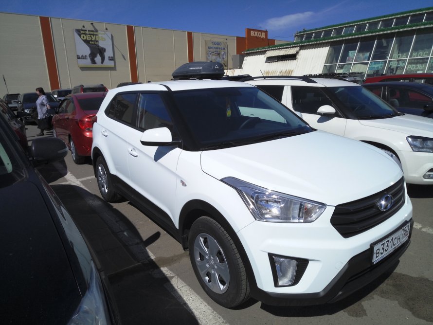 Hyundai Creta с черной крышей