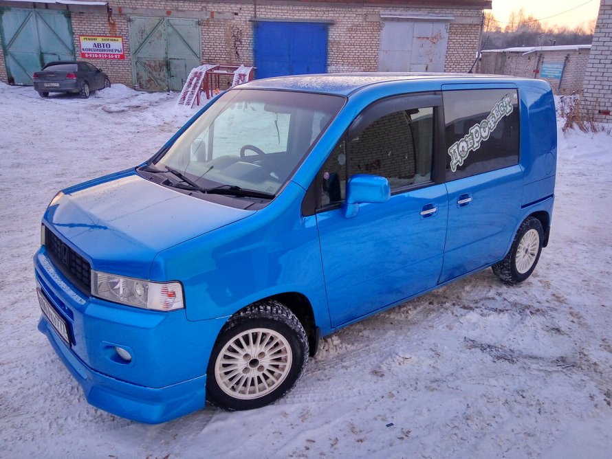 Honda Mobilio Spike 2003