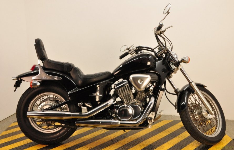 Мотоцикл Honda Steed 400